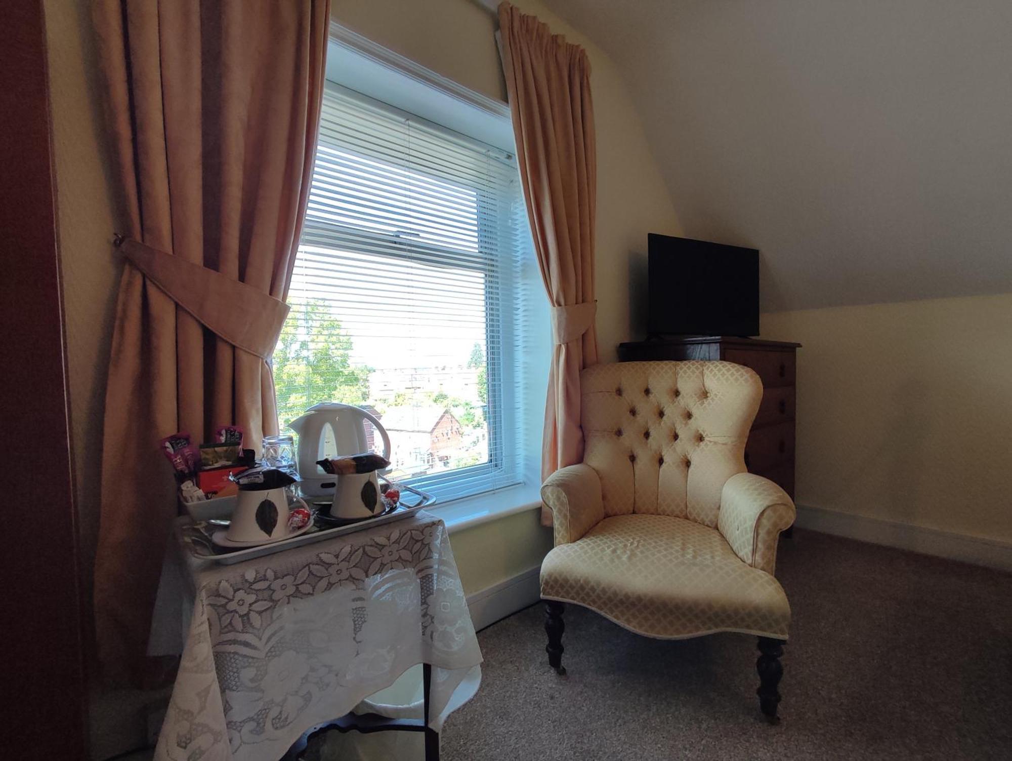 Anton Guest House Bed And Breakfast ชรูว์สเบอรี ภายนอก รูปภาพ